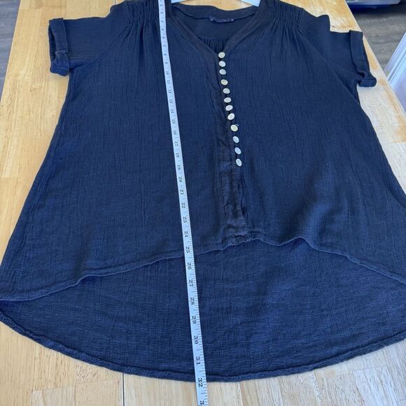 Meo Meli Black Linen Gauze Top Roll Tab Sleeve Abalone Shell Button Up L-XL - Picture 11 of 11